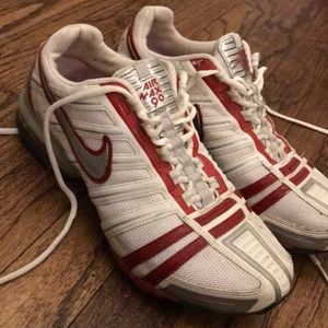 Nike air max 90. Red and white comfortable sneaker